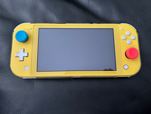 Nintendo switch lite yellow - nintendo,