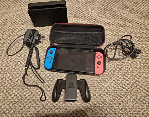 Used nintendo switch - nintendo,