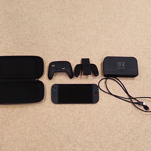 Nintendo switch console - 2,