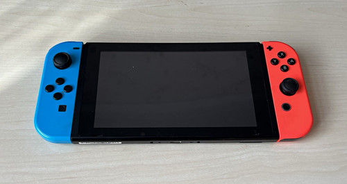 Nintendo switch 32gb console - switch,