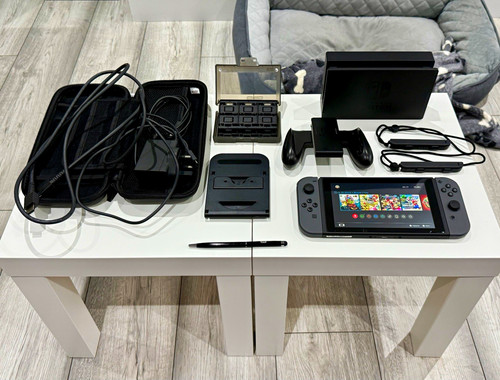 Nintendo switch console bundle - console,